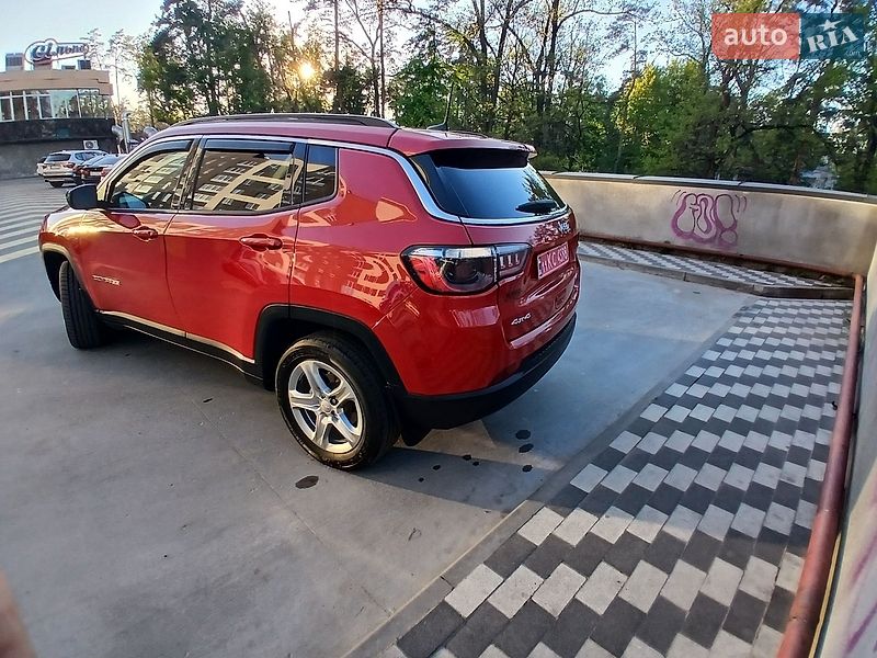 Внедорожник / Кроссовер Jeep Compass 2023 в Киеве