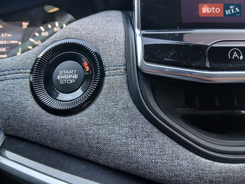 Внедорожник / Кроссовер Jeep Compass 2023 в Киеве