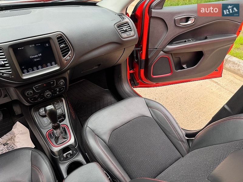 Внедорожник / Кроссовер Jeep Compass 2019 в Киеве