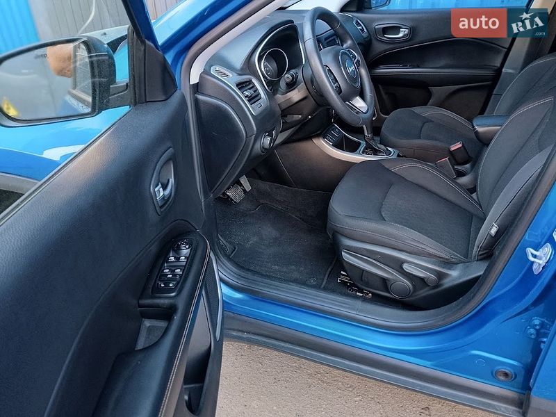 Внедорожник / Кроссовер Jeep Compass 2018 в Киеве