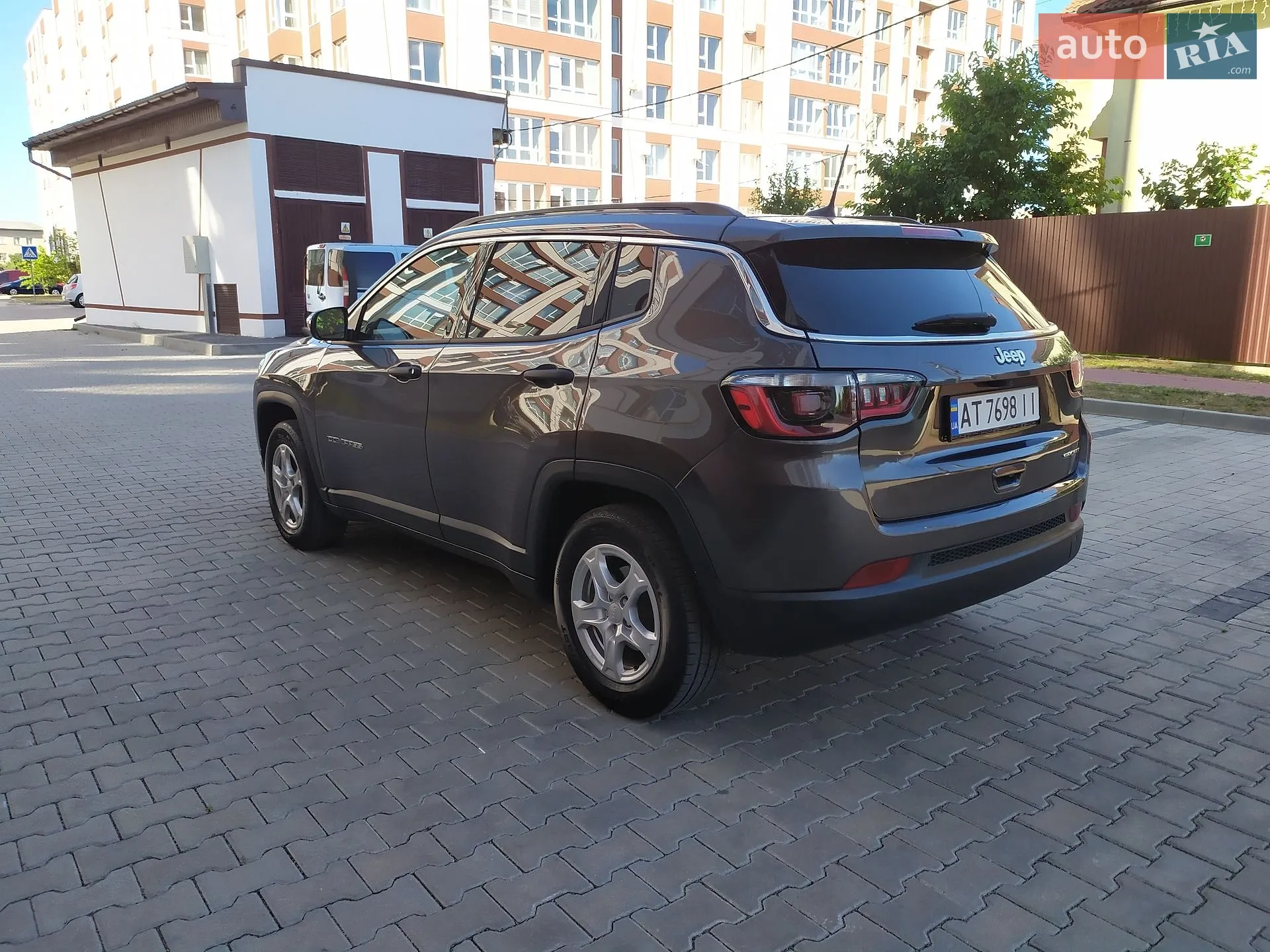 2021 Jeep Compass - мініатюра 9