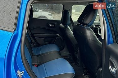 Внедорожник / Кроссовер Jeep Compass 2017 в Киеве