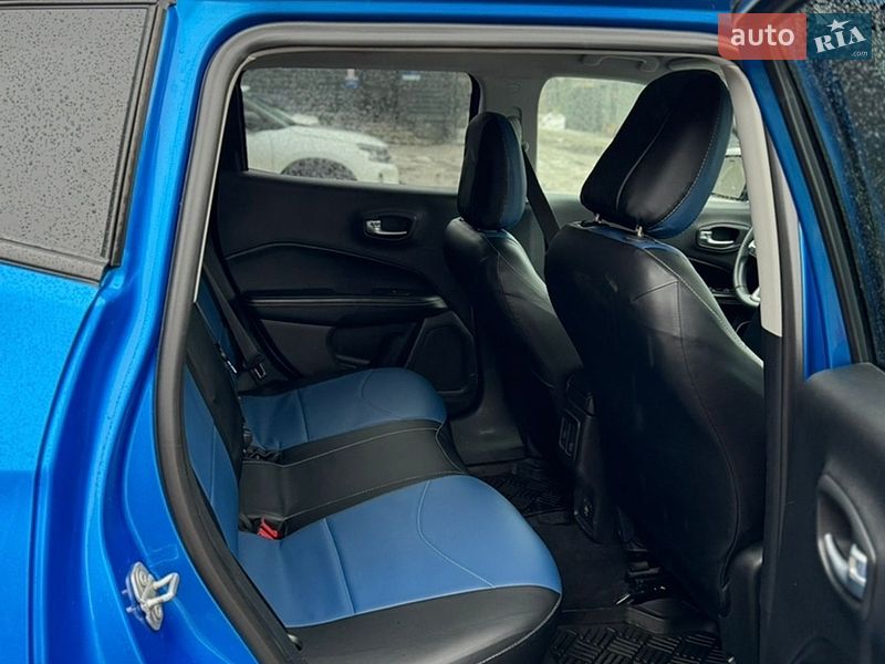 Внедорожник / Кроссовер Jeep Compass 2017 в Киеве
