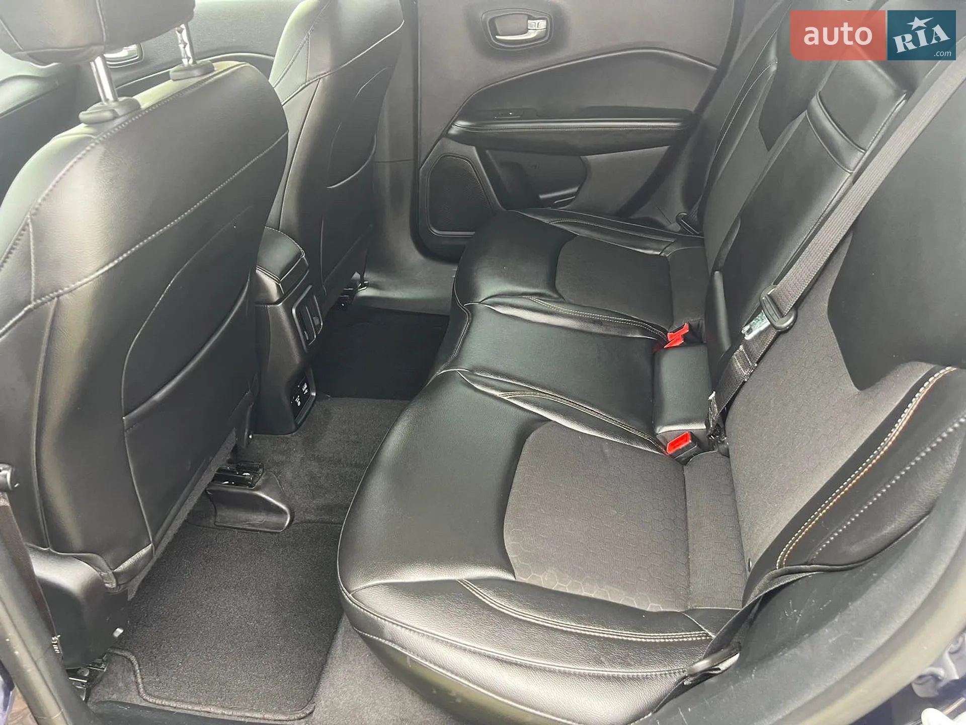 2017 Jeep Compass - мініатюра 24