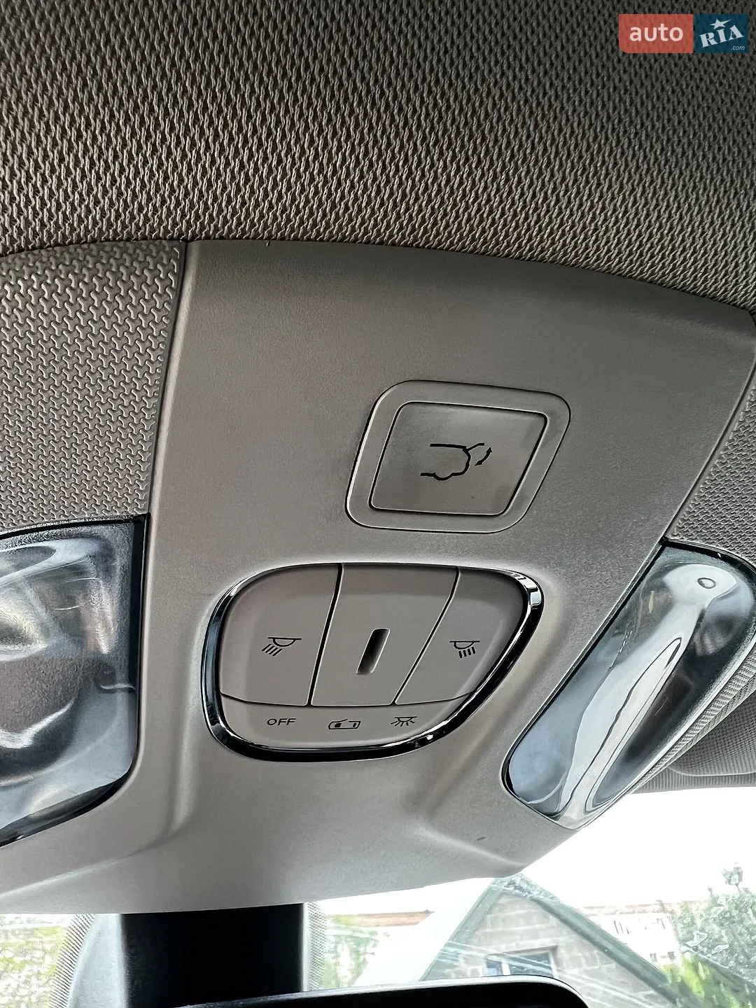 2017 Jeep Compass - мініатюра 13