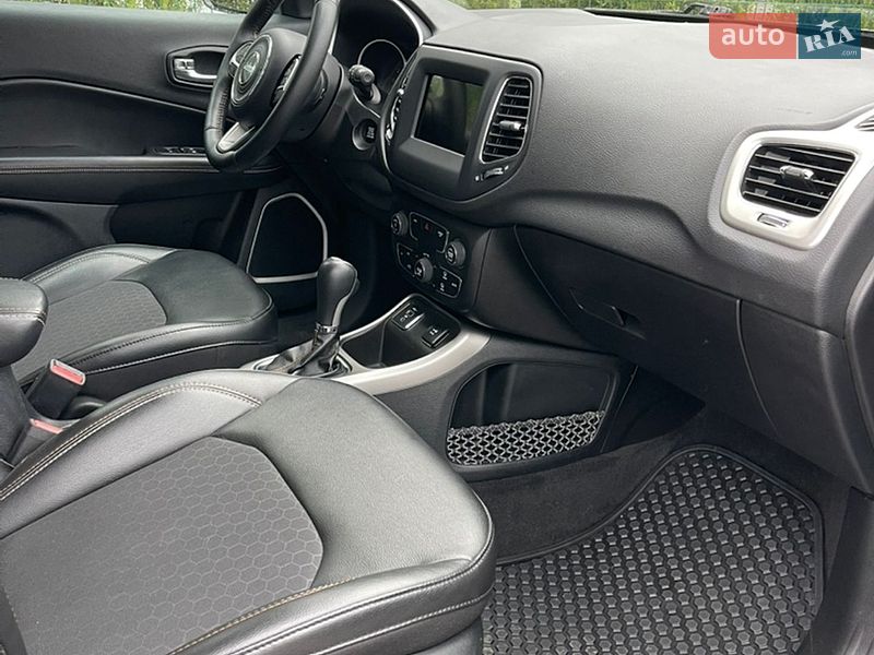Внедорожник / Кроссовер Jeep Compass 2019 в Луцке