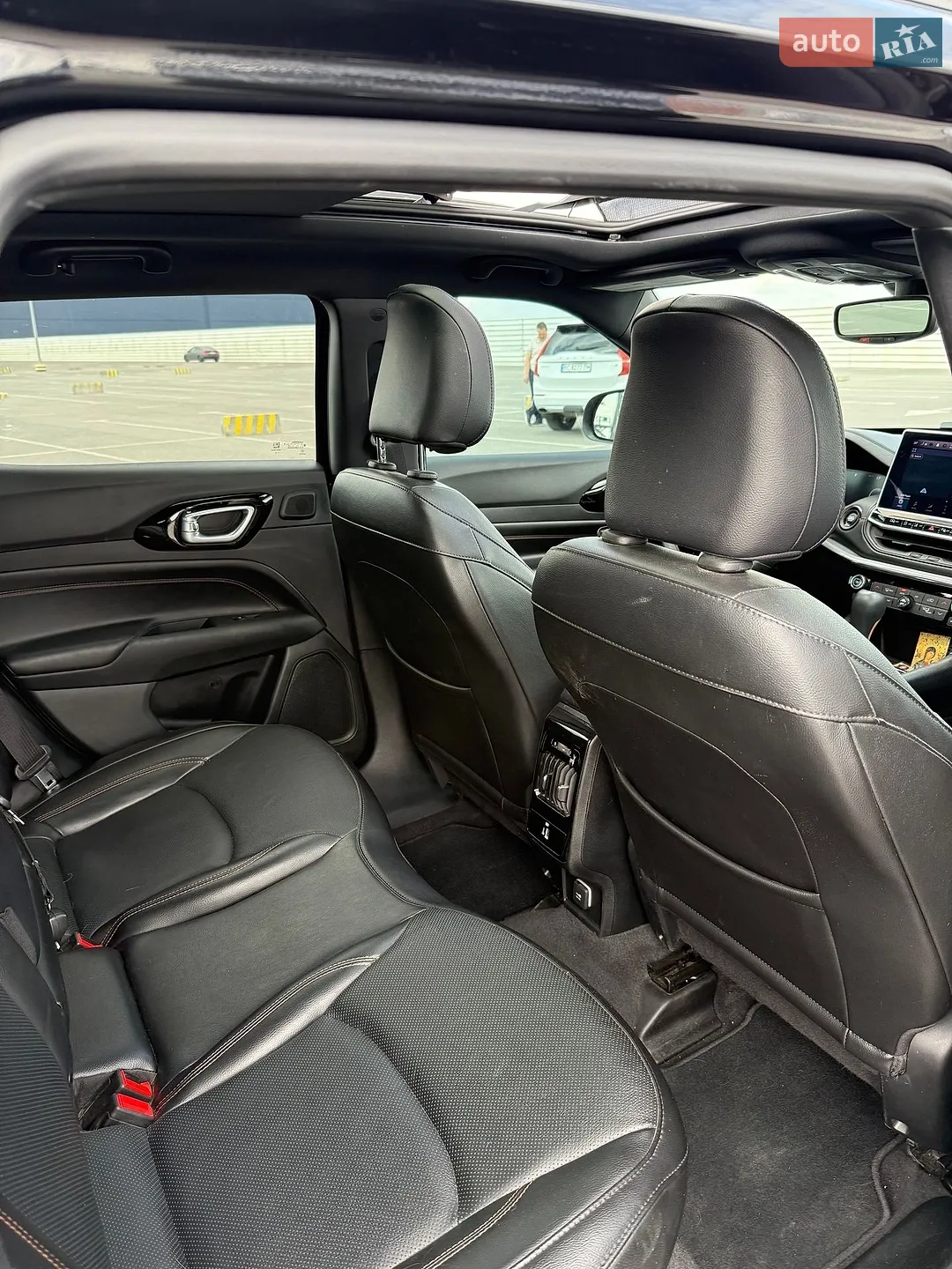 2023 Jeep Compass - мініатюра 24