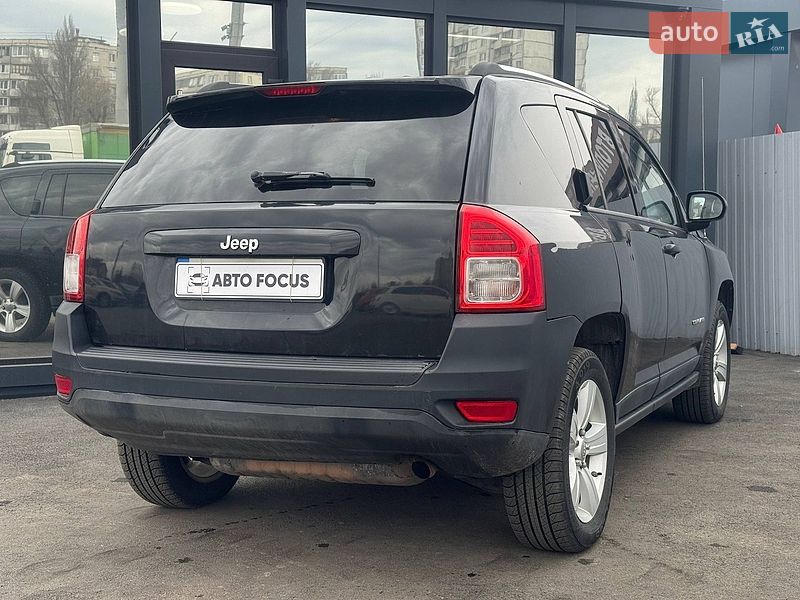 Позашляховик / Кросовер Jeep Compass 2011 в Києві