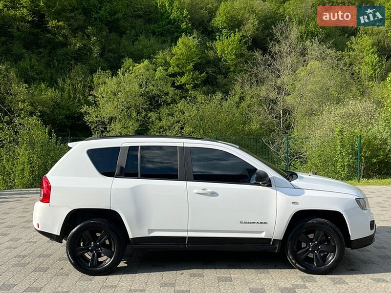 Позашляховик / Кросовер Jeep Compass 2012 в Воловцю фото 3 Позашляховик / Кросовер Jeep Compass 2012 в Воловцю