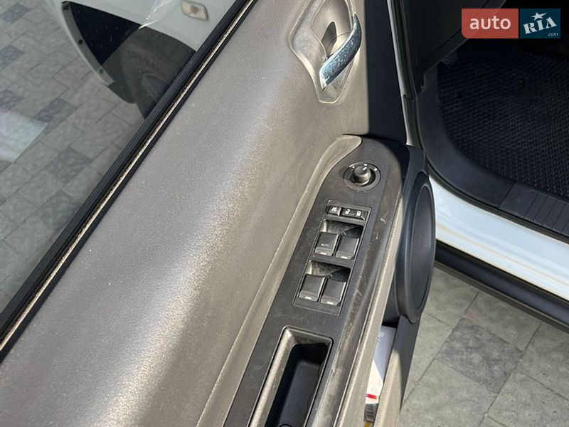 Внедорожник / Кроссовер Jeep Compass 2012 в Воловце