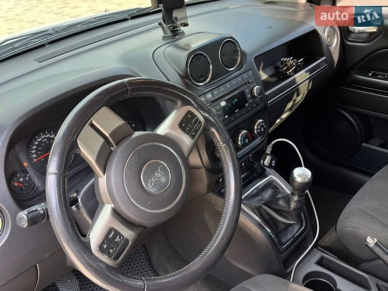 Позашляховик / Кросовер Jeep Compass 2012 в Воловцю фото 13 Позашляховик / Кросовер Jeep Compass 2012 в Воловцю