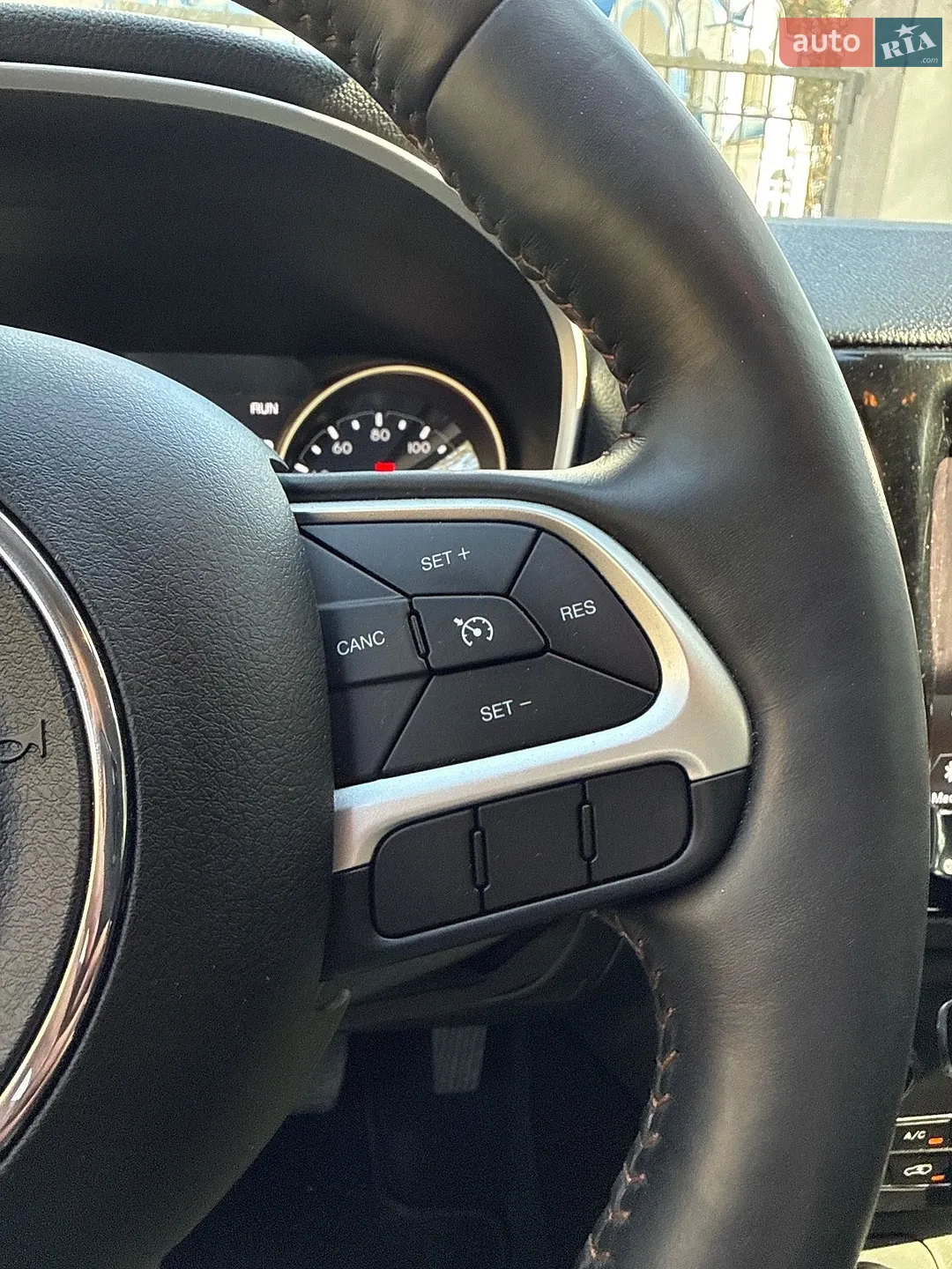 2018 Jeep Compass - мініатюра 39