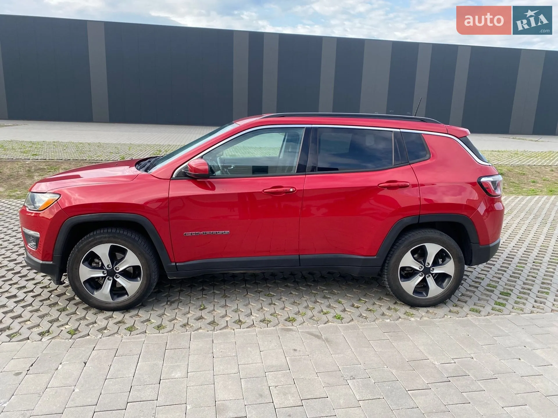 2018 Jeep Compass - мініатюра 12