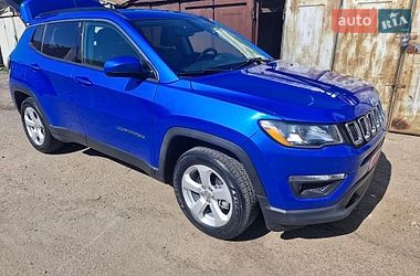 Внедорожник / Кроссовер Jeep Compass 2019 в Вишневом