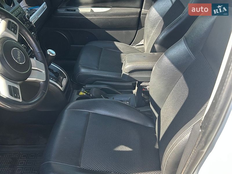Внедорожник / Кроссовер Jeep Compass 2016 в Умани