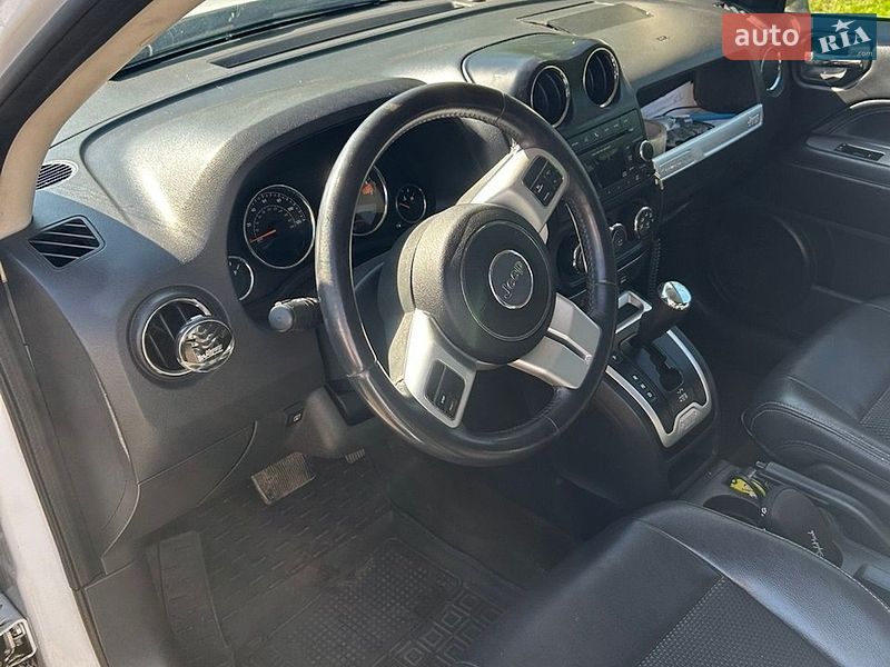 Внедорожник / Кроссовер Jeep Compass 2016 в Умани