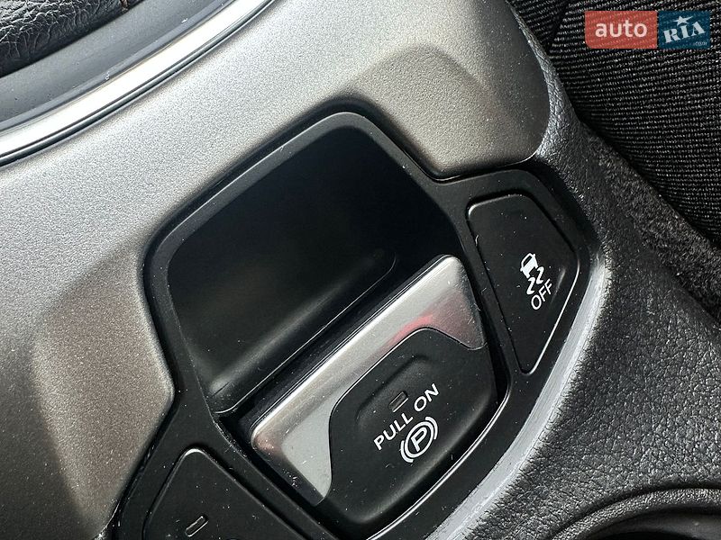 Внедорожник / Кроссовер Jeep Compass 2017 в Белогородке