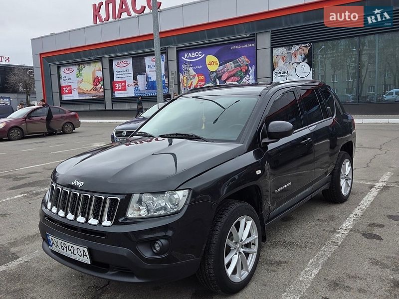 Внедорожник / Кроссовер Jeep Compass 2011 в Валках