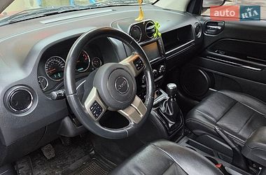 Внедорожник / Кроссовер Jeep Compass 2011 в Валках