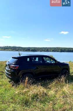 Внедорожник / Кроссовер Jeep Compass 2017 в Деражне