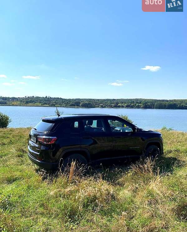 Внедорожник / Кроссовер Jeep Compass 2017 в Деражне