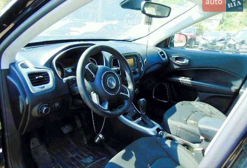 Внедорожник / Кроссовер Jeep Compass 2017 в Деражне