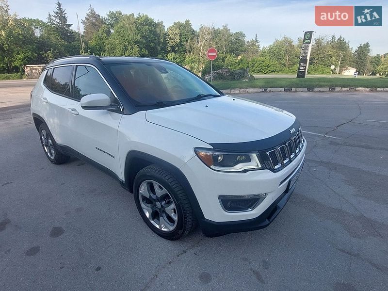 Внедорожник / Кроссовер Jeep Compass 2017 в Житомире