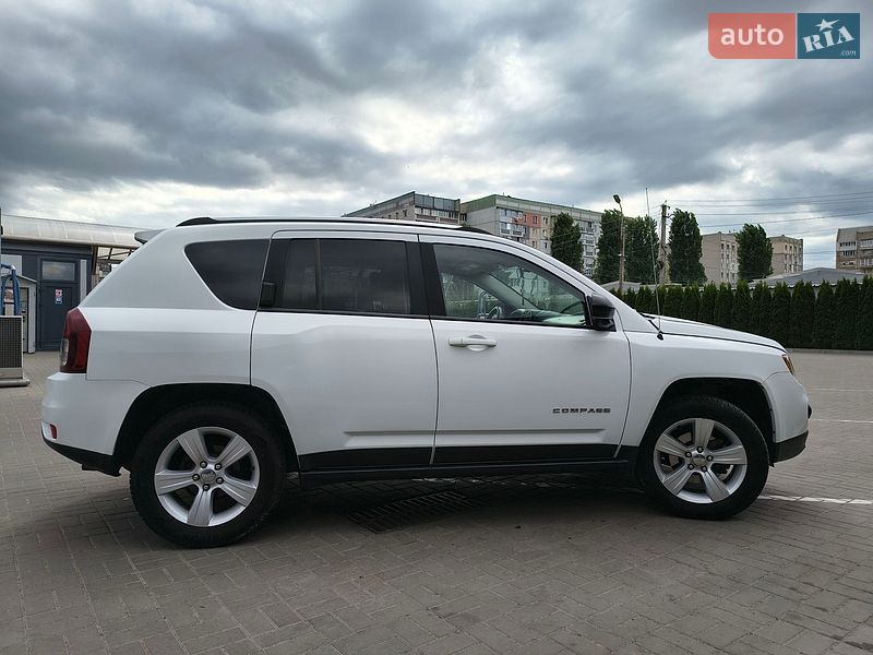 Внедорожник / Кроссовер Jeep Compass 2014 в Черкассах