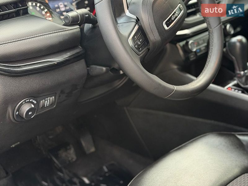 Позашляховик / Кросовер Jeep Compass 2023 в Золочеві