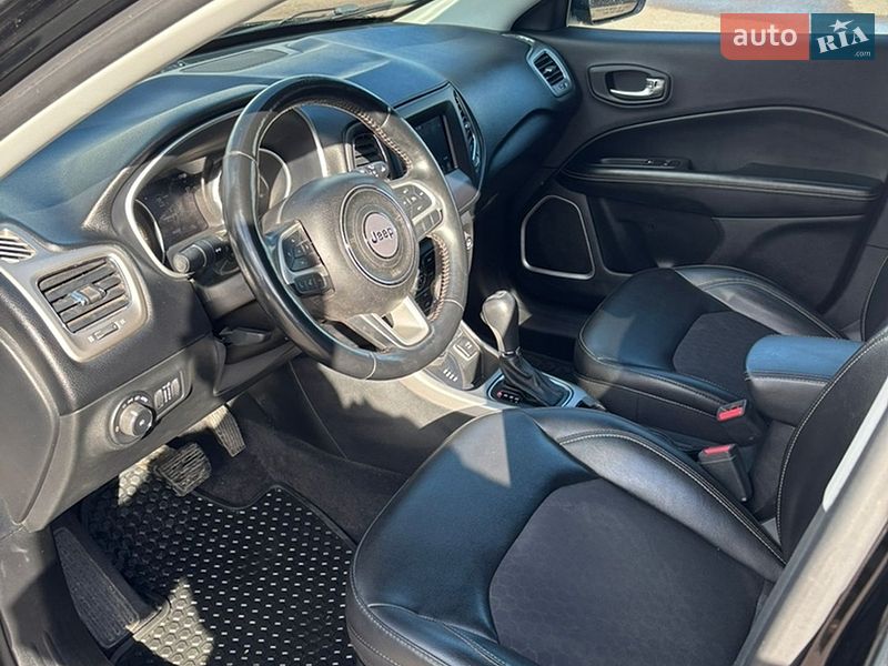 Внедорожник / Кроссовер Jeep Compass 2017 в Киеве фото 8 Внедорожник / Кроссовер Jeep Compass 2017 в Киеве