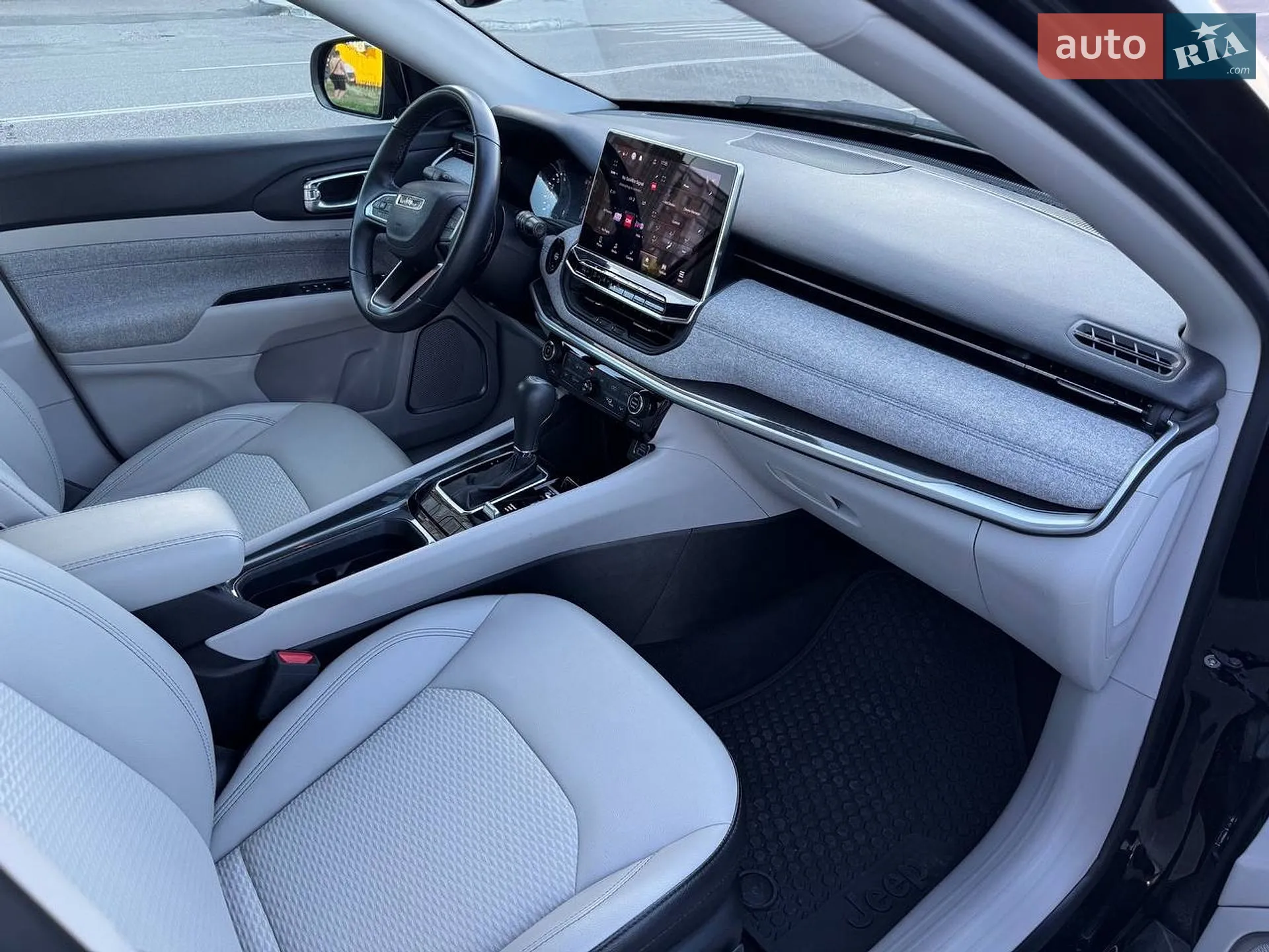 2022 Jeep Compass - мініатюра 23