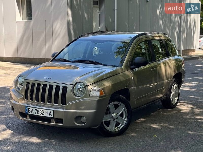 Внедорожник / Кроссовер Jeep Compass 2010 в Кропивницком