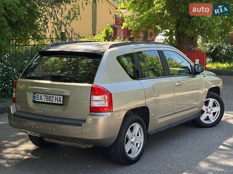 Внедорожник / Кроссовер Jeep Compass 2010 в Кропивницком
