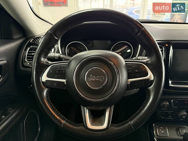 Внедорожник / Кроссовер Jeep Compass 2019 в Киеве