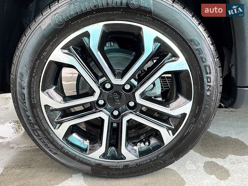 Внедорожник / Кроссовер Jeep Compass 2023 в Киеве