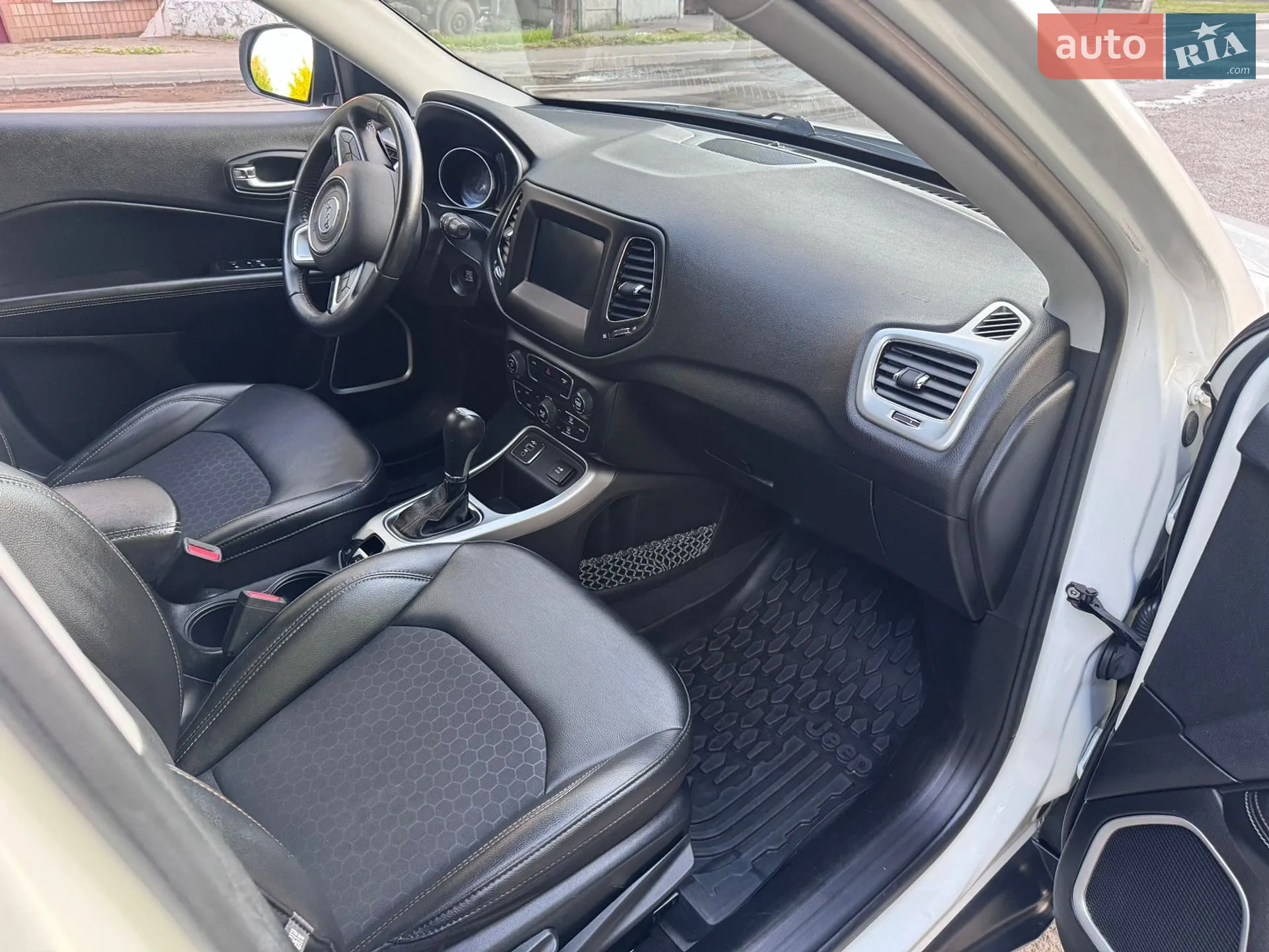 2019 Jeep Compass - мініатюра 25