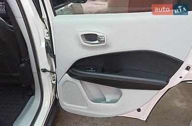 Позашляховик / Кросовер Jeep Compass 2018 в Дніпрі фото 27 Позашляховик / Кросовер Jeep Compass 2018 в Дніпрі