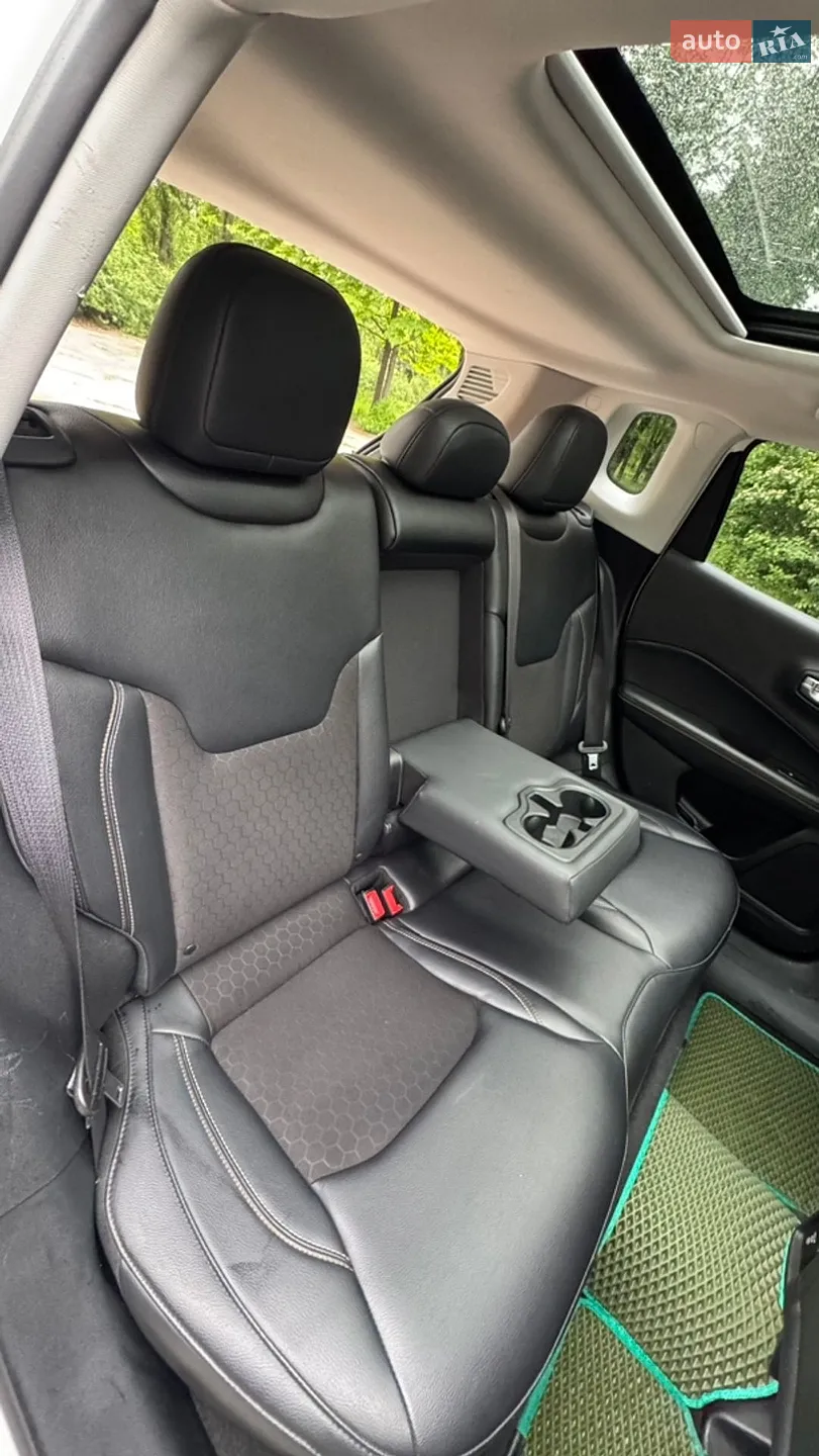2017 Jeep Compass - мініатюра 30