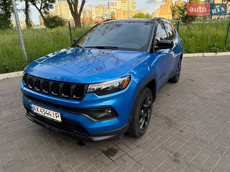 Внедорожник / Кроссовер Jeep Compass 2023 в Киеве