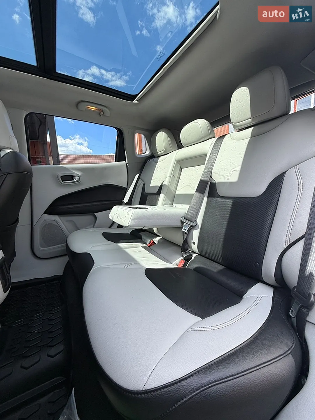 2017 Jeep Compass - мініатюра 11