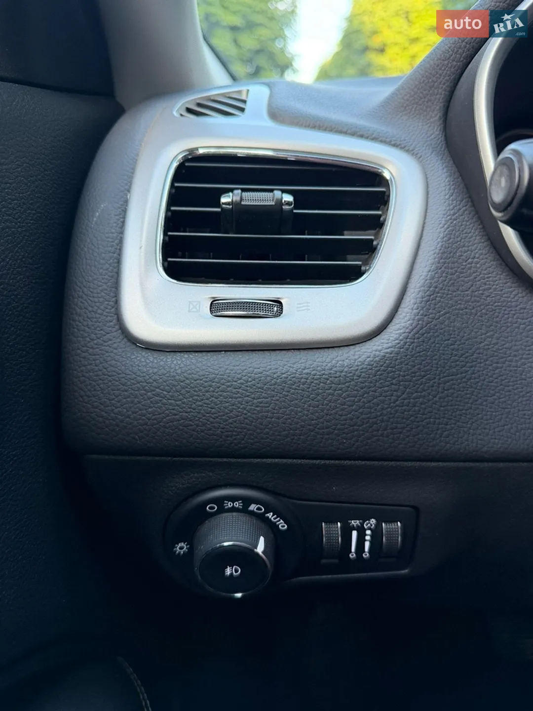2019 Jeep Compass - мініатюра 47