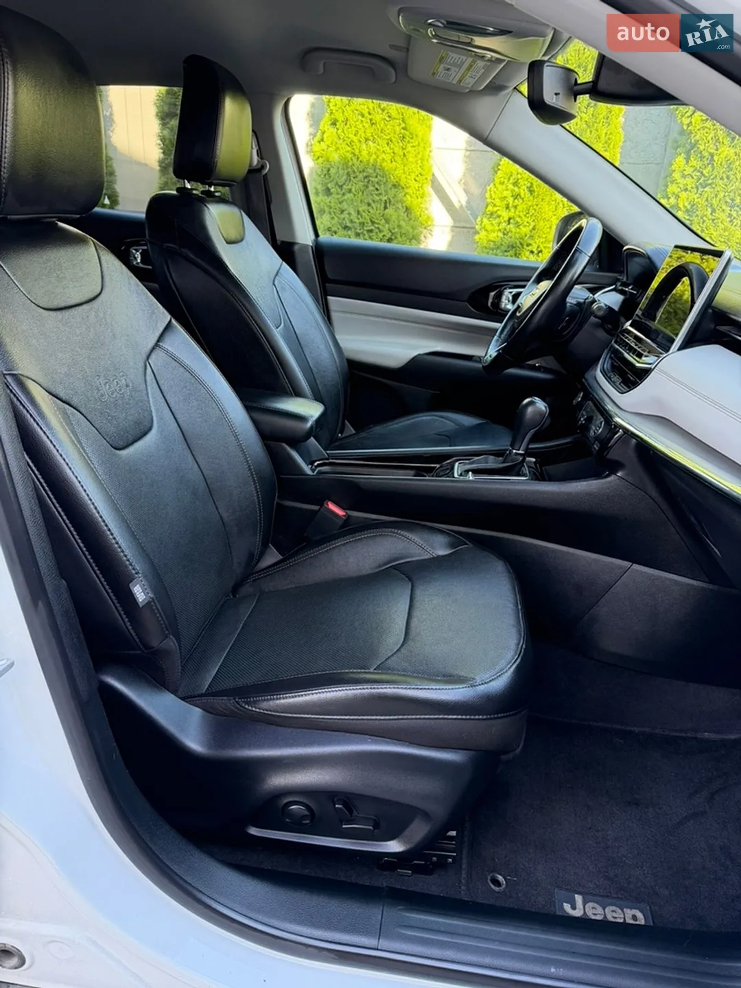2022 Jeep Compass - мініатюра 9