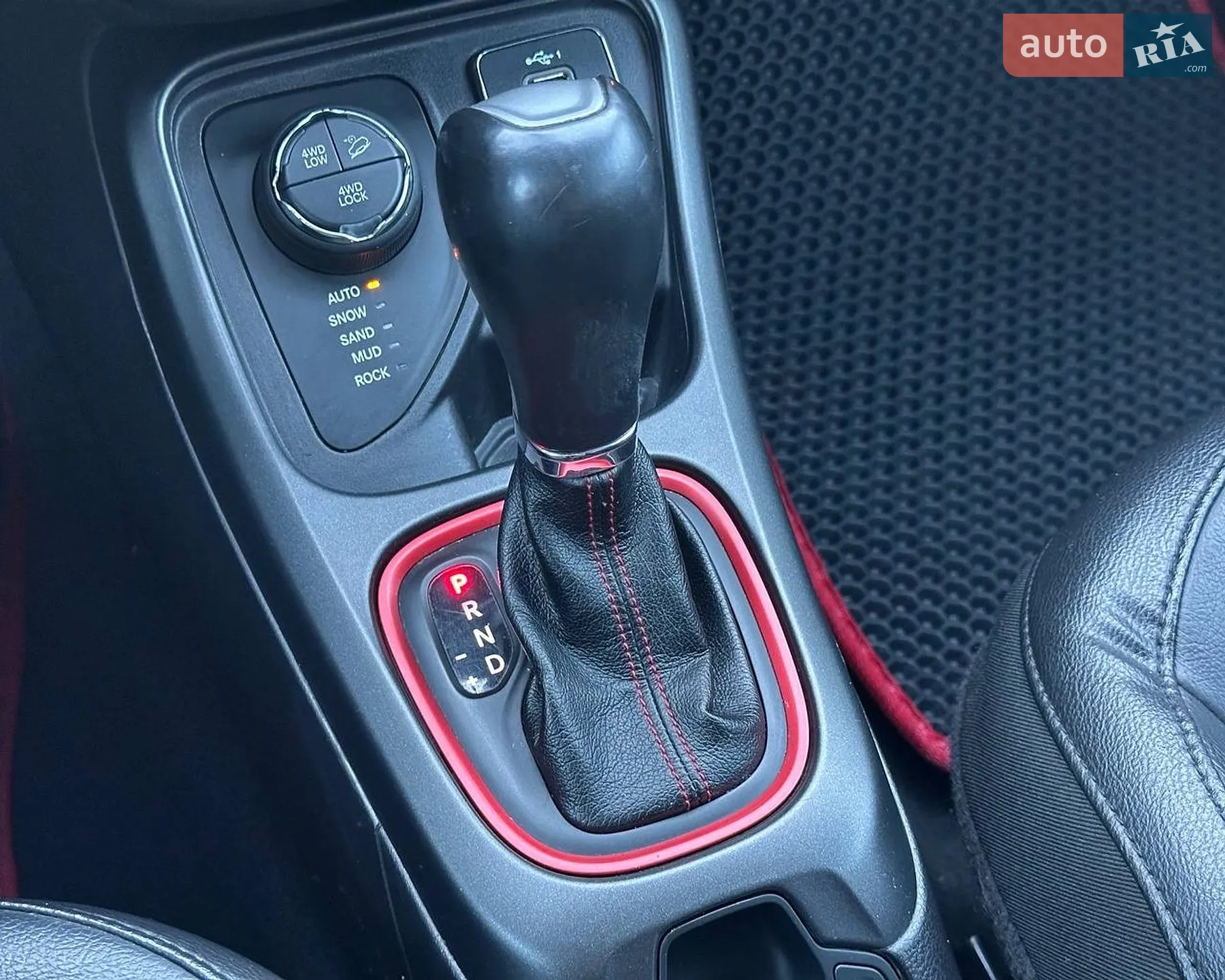 2019 Jeep Compass - мініатюра 31
