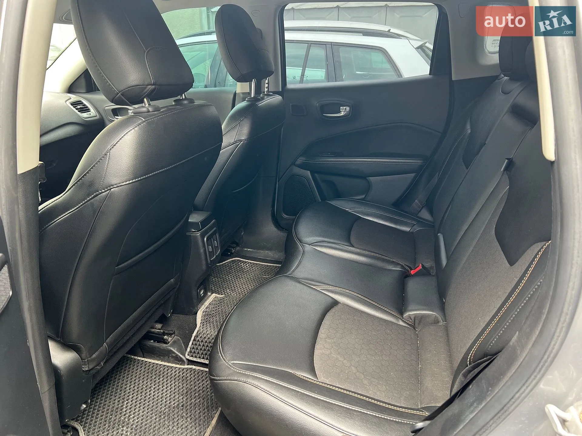 2020 Jeep Compass - мініатюра 15