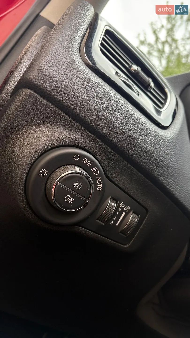 2017 Jeep Compass - мініатюра 25