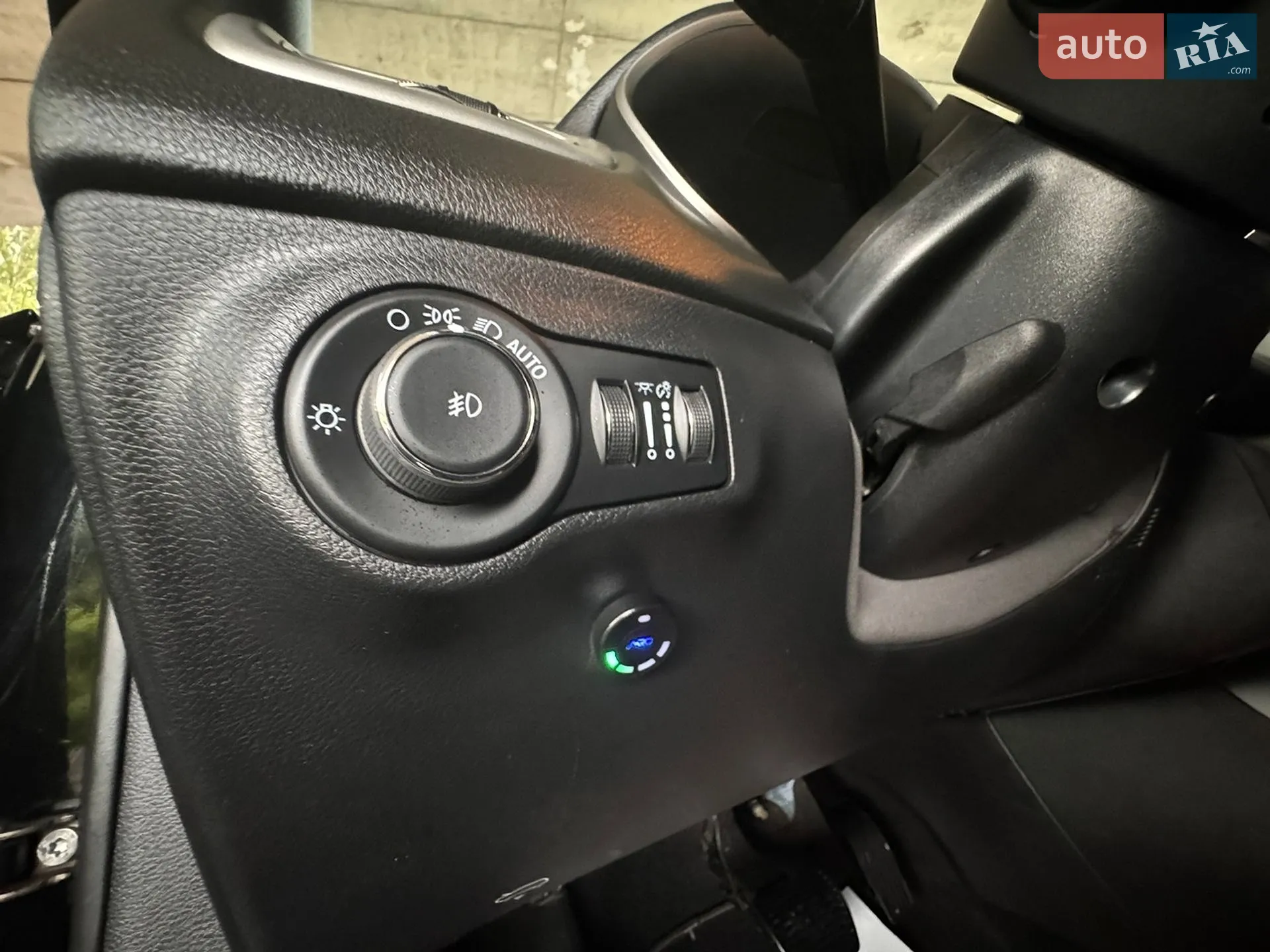2020 Jeep Compass - мініатюра 26