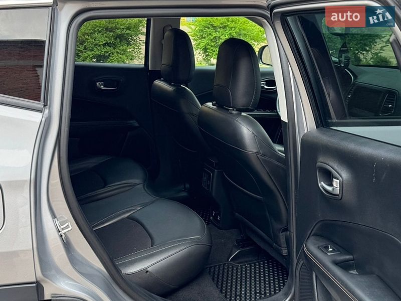 Внедорожник / Кроссовер Jeep Compass 2018 в Богодухове