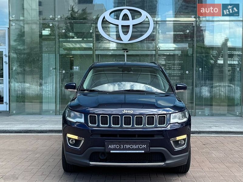 Внедорожник / Кроссовер Jeep Compass 2016 в Киеве