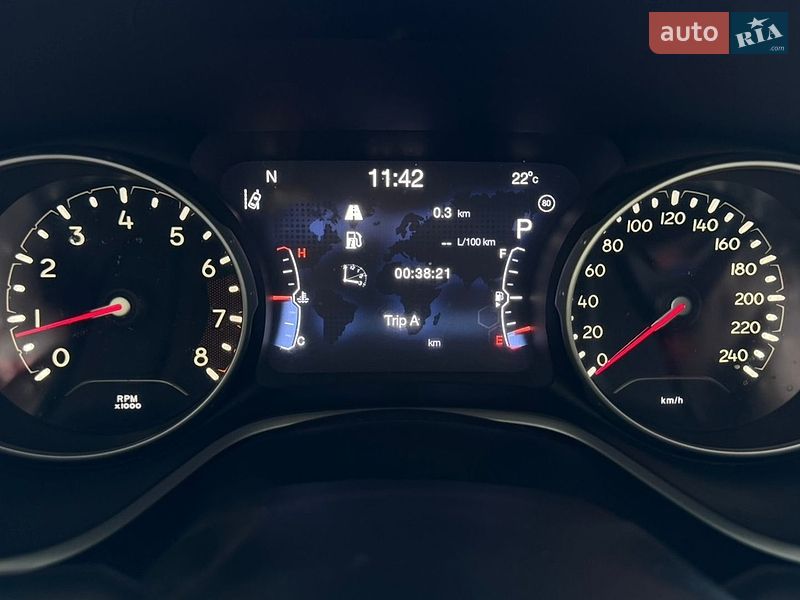 Внедорожник / Кроссовер Jeep Compass 2016 в Киеве