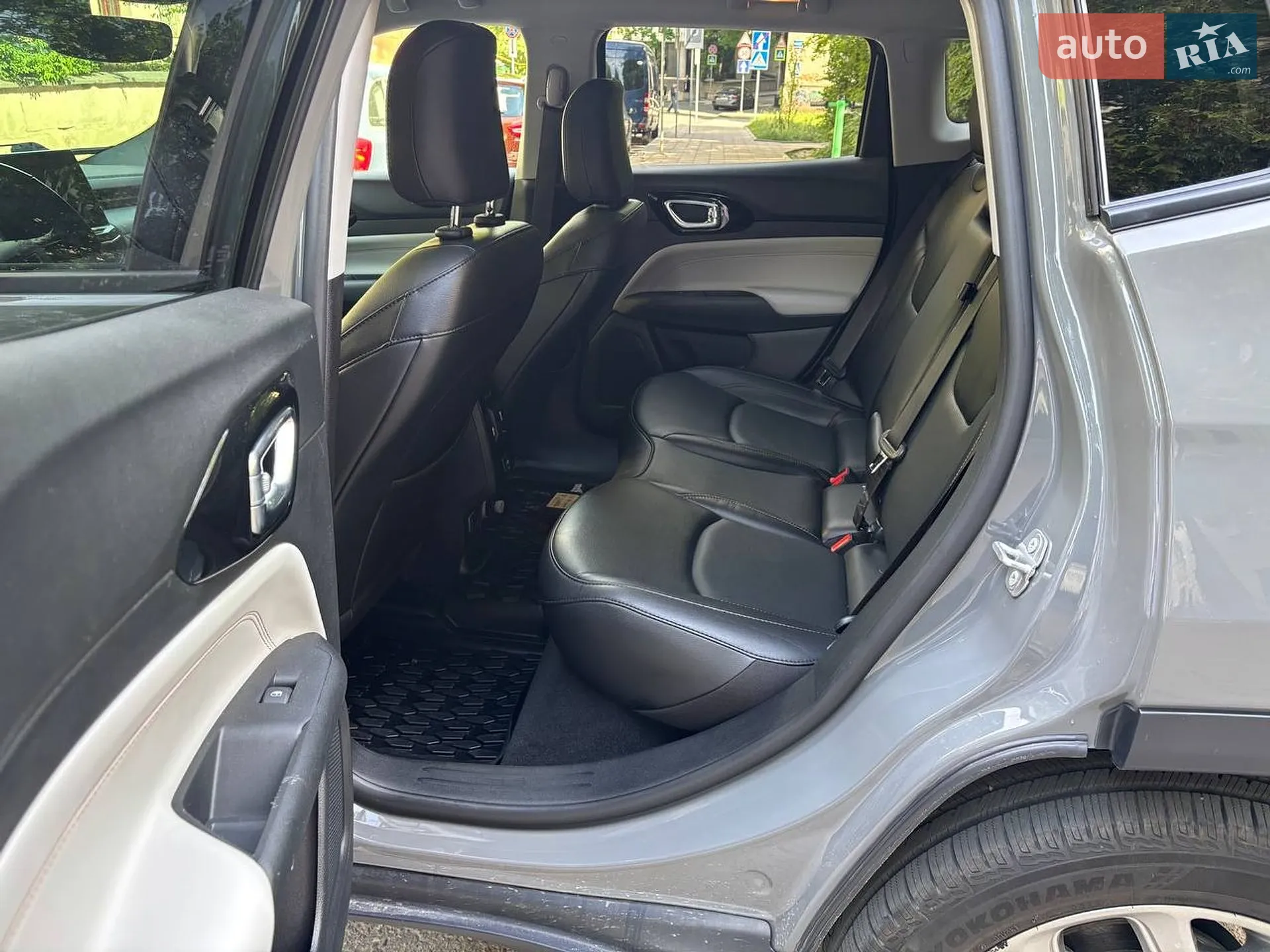 2022 Jeep Compass - мініатюра 18
